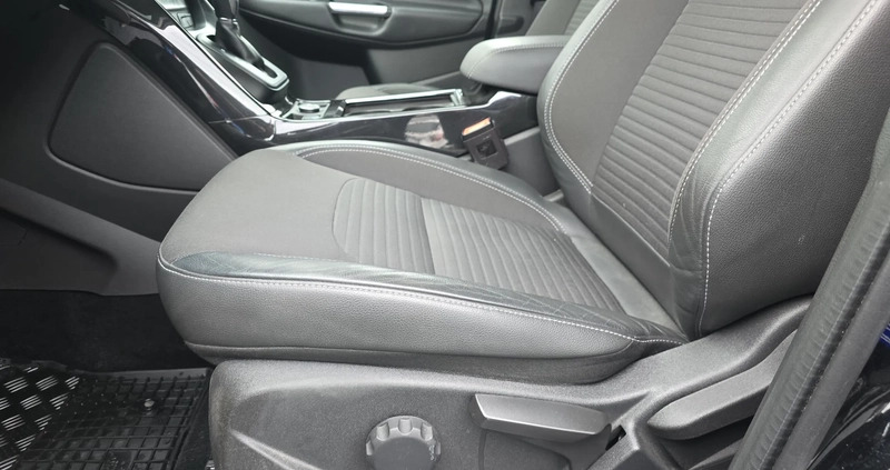 Ford Kuga cena 77900 przebieg: 122910, rok produkcji 2017 z Oleśnica małe 529